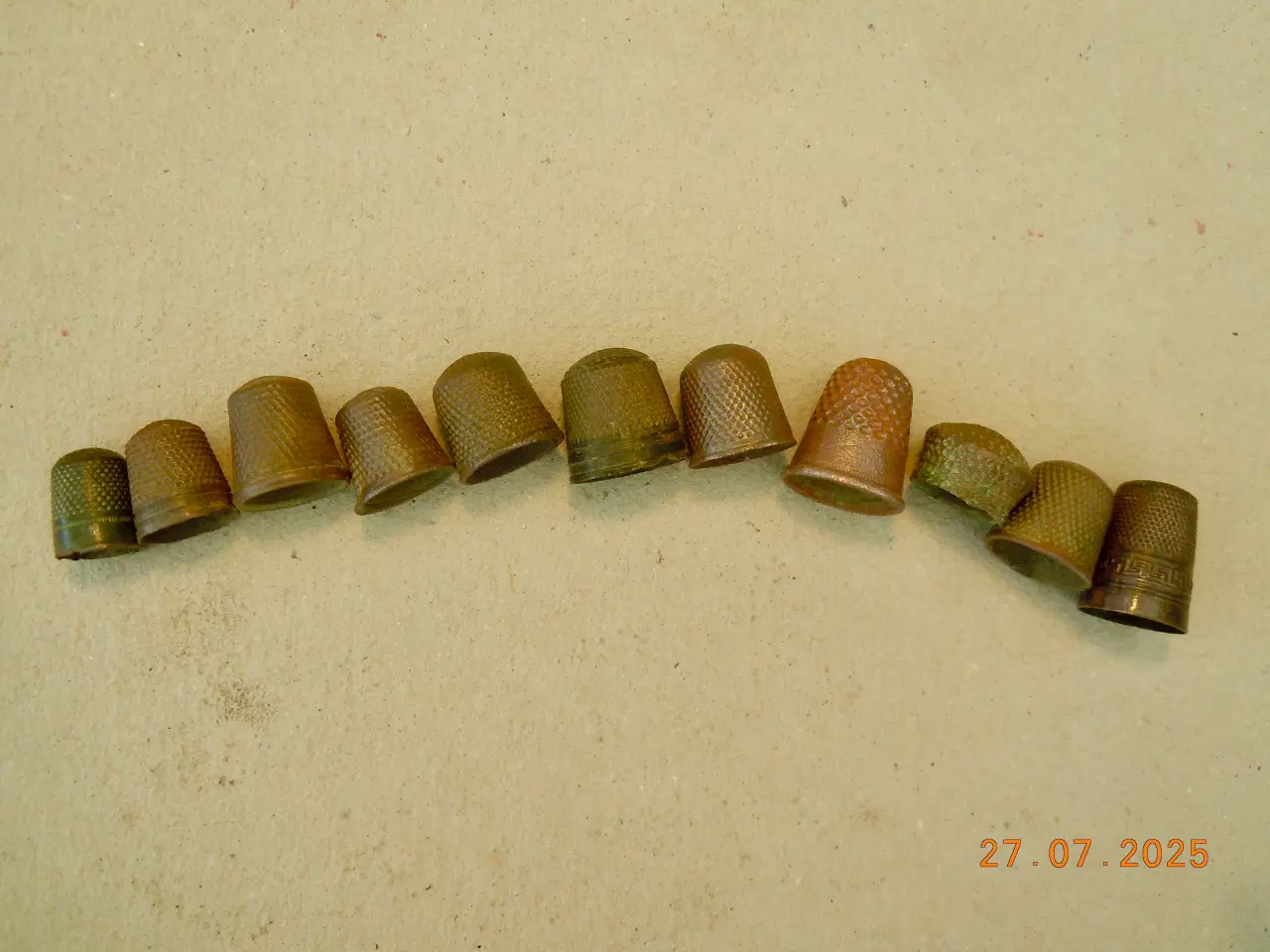 Billede 5 - Antikke fingerbøl, 11 stk af metal.