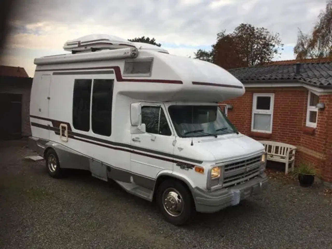 Billede 1 - Chevrolet V8 Autocamper - Chevy G30 Cut-Away