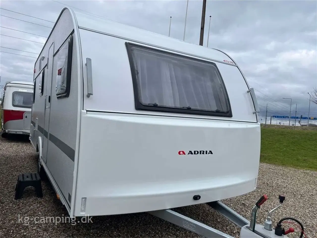 Billede 1 - 2025 - Adria Aviva 522 PT 3 køjer   Let, lækker vogn med 3 køjer.