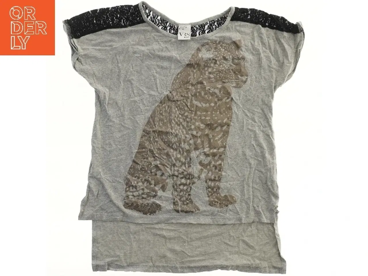 Billede 2 - Grå T-shirt med leopardmønster fra VRS (str. 134)
