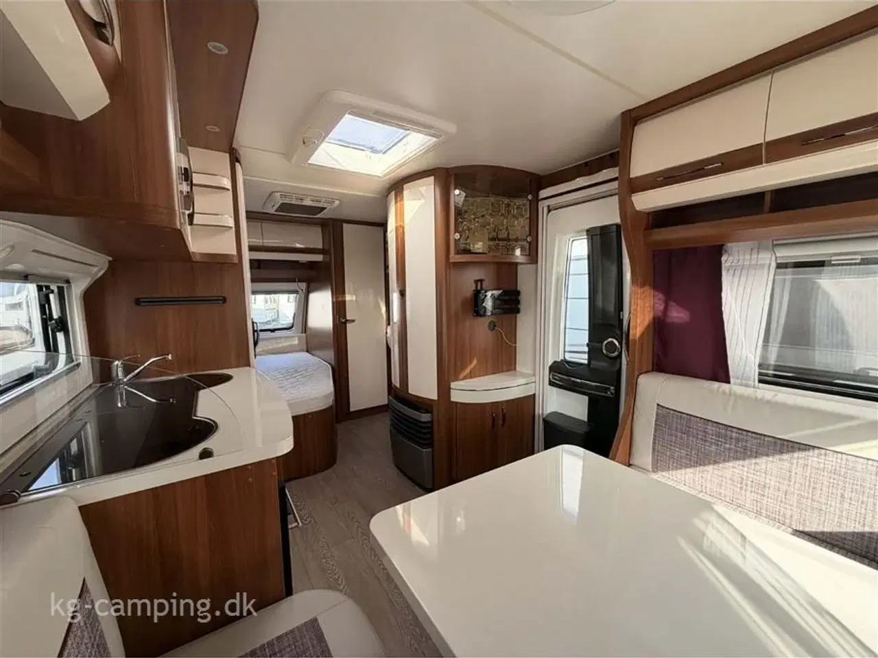 Billede 7 - 2017 - Hobby Excellent 495 UFe   Dobbeltseng, posemarkise, Mover, Aircondition og meget meget mere.