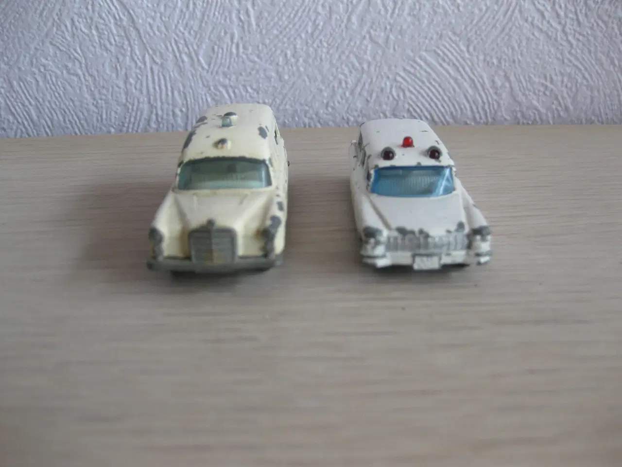Billede 2 - Matchbox biler fra Lesney - 2 gamle ambulancer ;-)