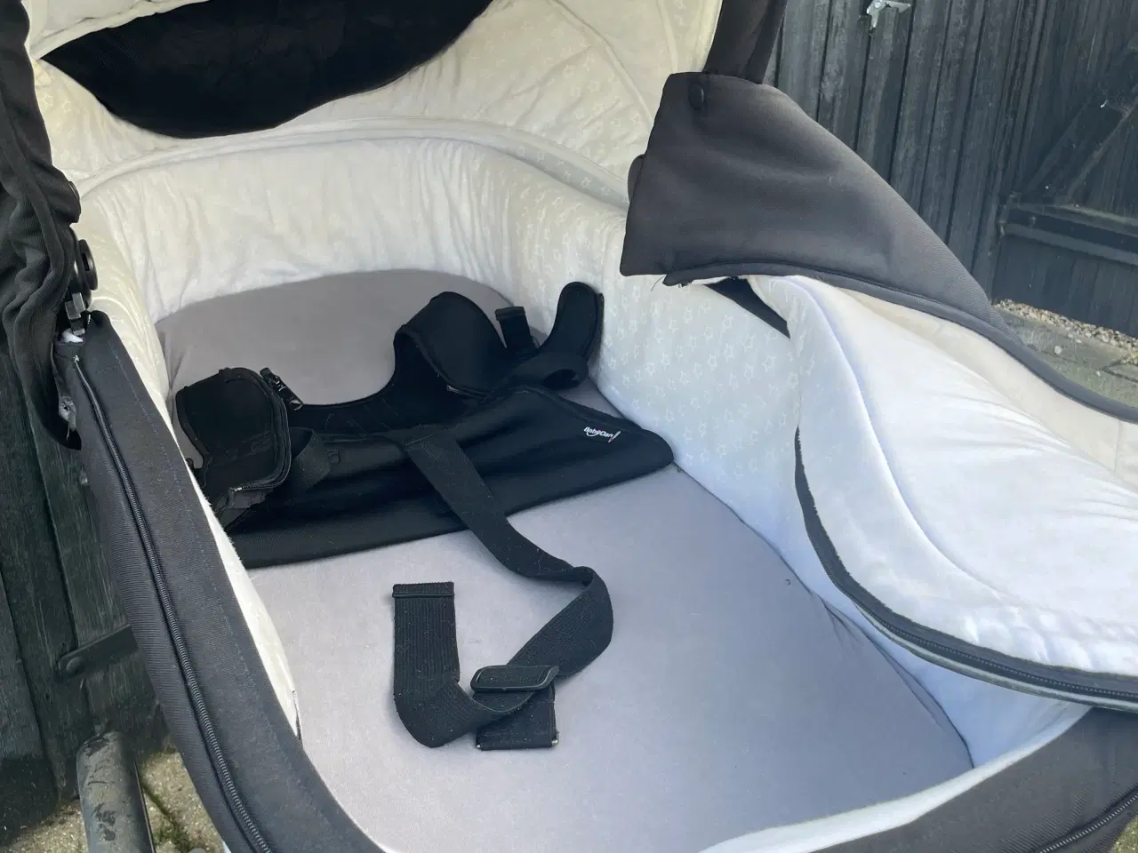 Billede 1 - Rigtig god Stork Barnevogn sælges