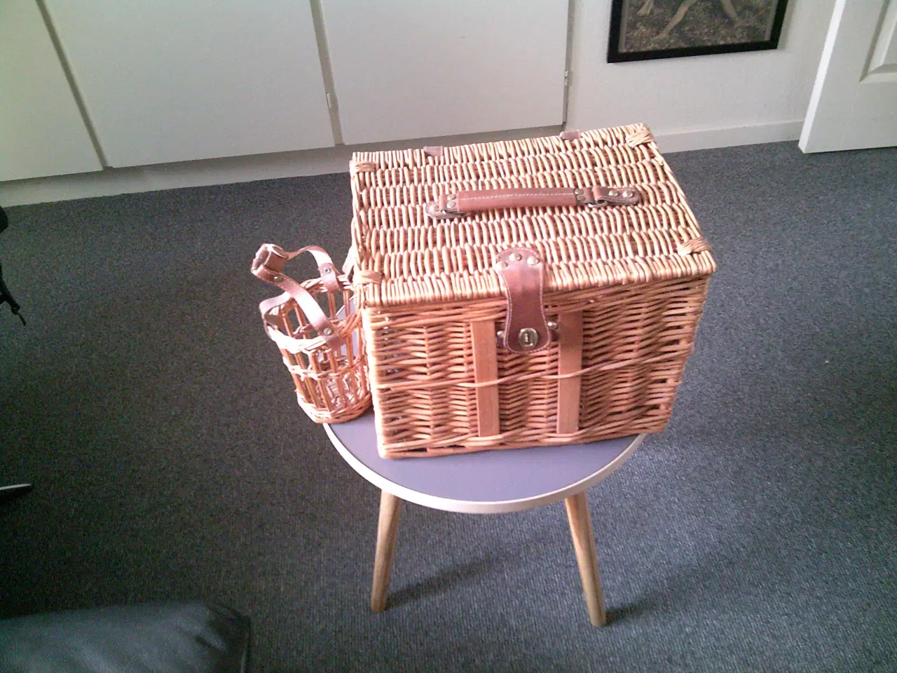 Billede 3 - PICNICKURV TIL VETERANBIL.