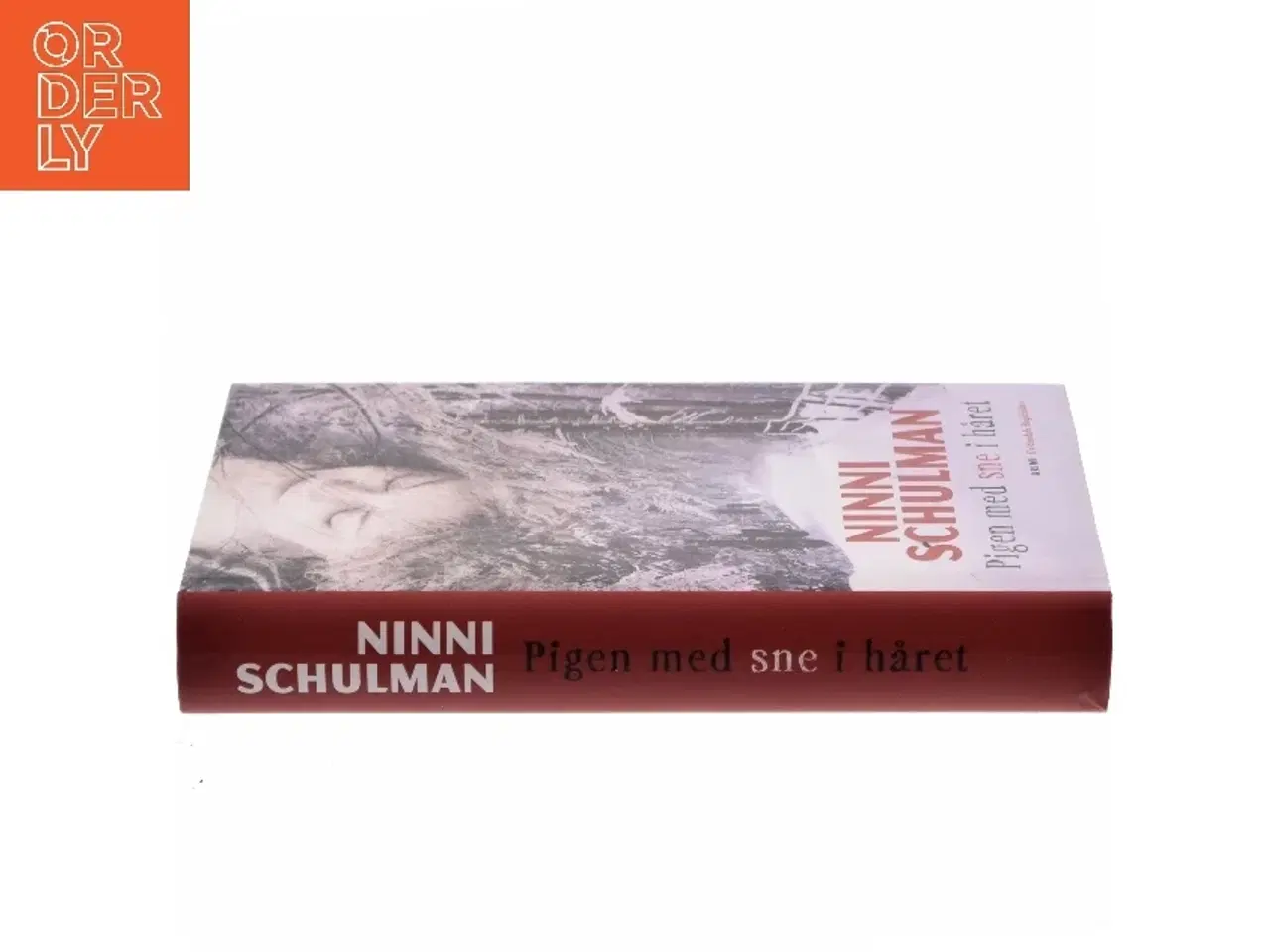 Billede 2 - Pigen med sne i håret : kriminalroman af Ninni Schulman (Bog)