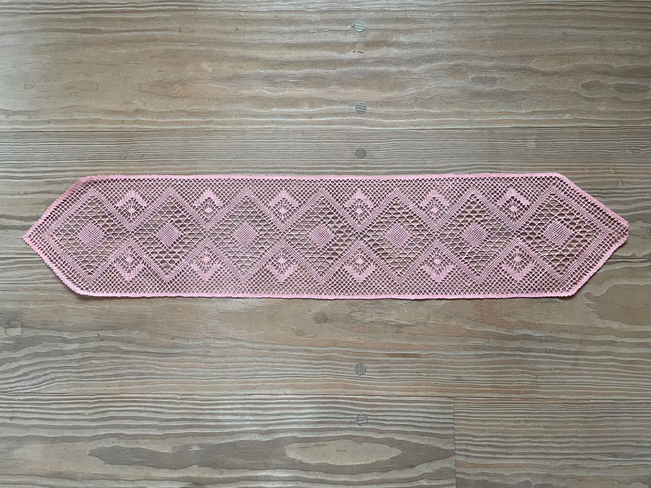 Billede 1 - Kniplet Bordløber eller festremse