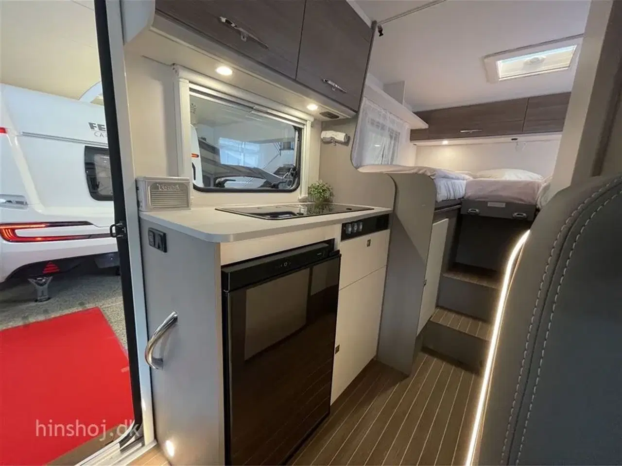 Billede 3 - 2025 - Hymer Etrusco V 6.6 SF   Lækker Autocamper med automatgear som kun er 214 cm bred fra Hinshøj Caravan.