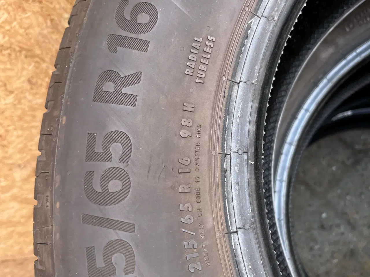 Billede 1 - 4 Continental 215/65-16 sommerdæk