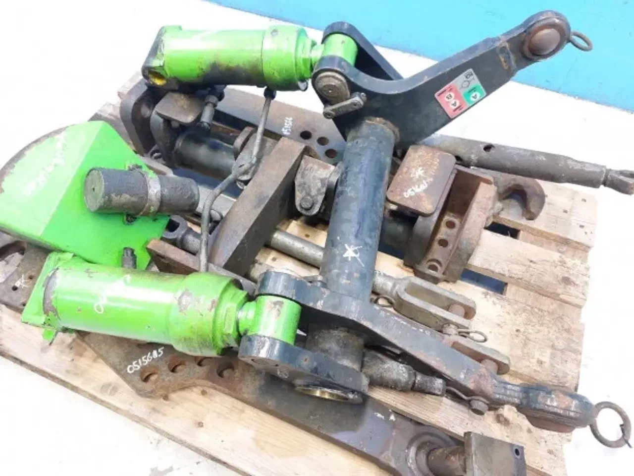 Billede 21 - Merlo 30.9 Rear Lift Sæt 051601