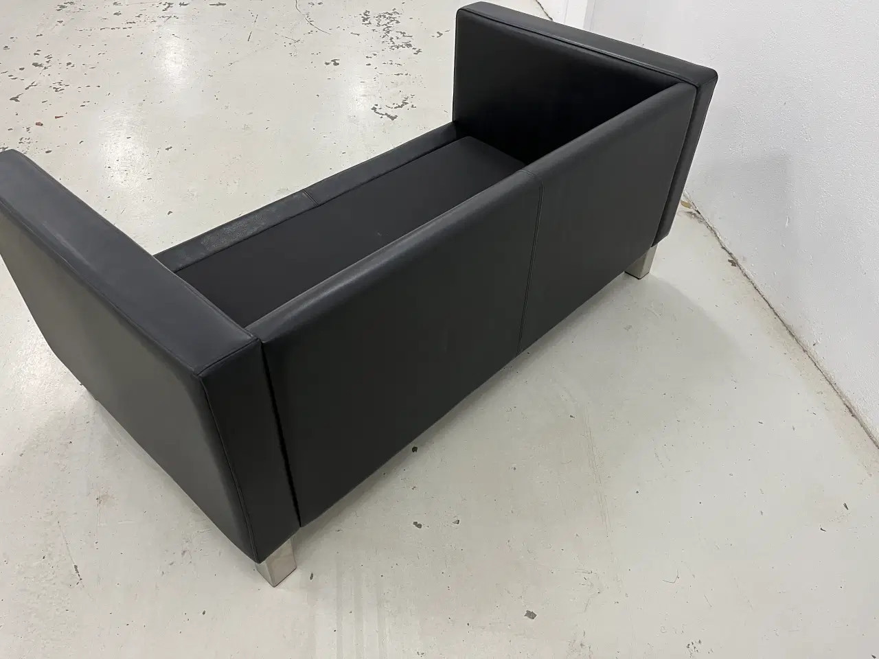 Billede 9 - Mogens Hansen MH321 2 Pers.Sofa i sort llder.