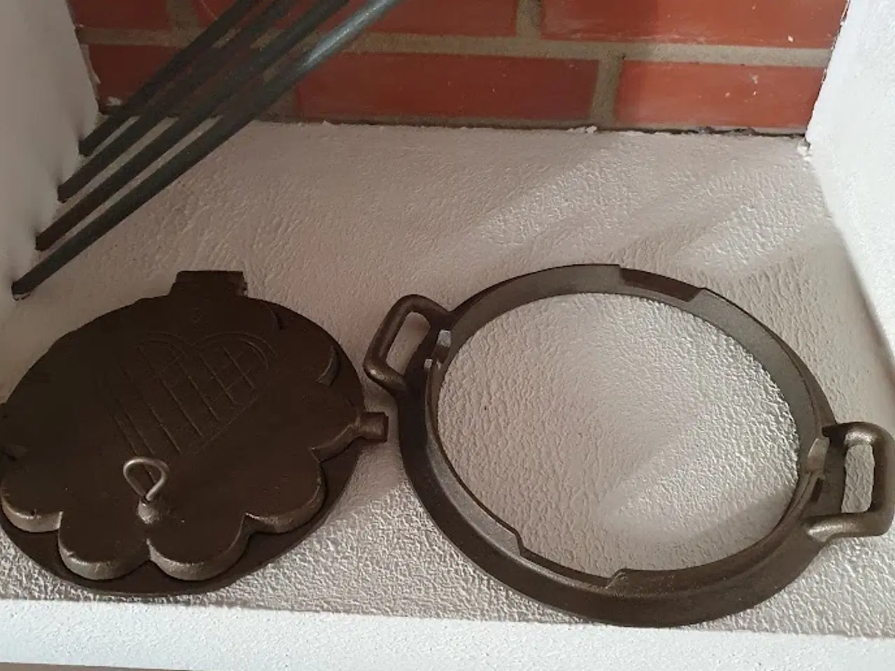 Billede 4 - Gammelt Voss vaffeljern til brændekomfur, grill mm