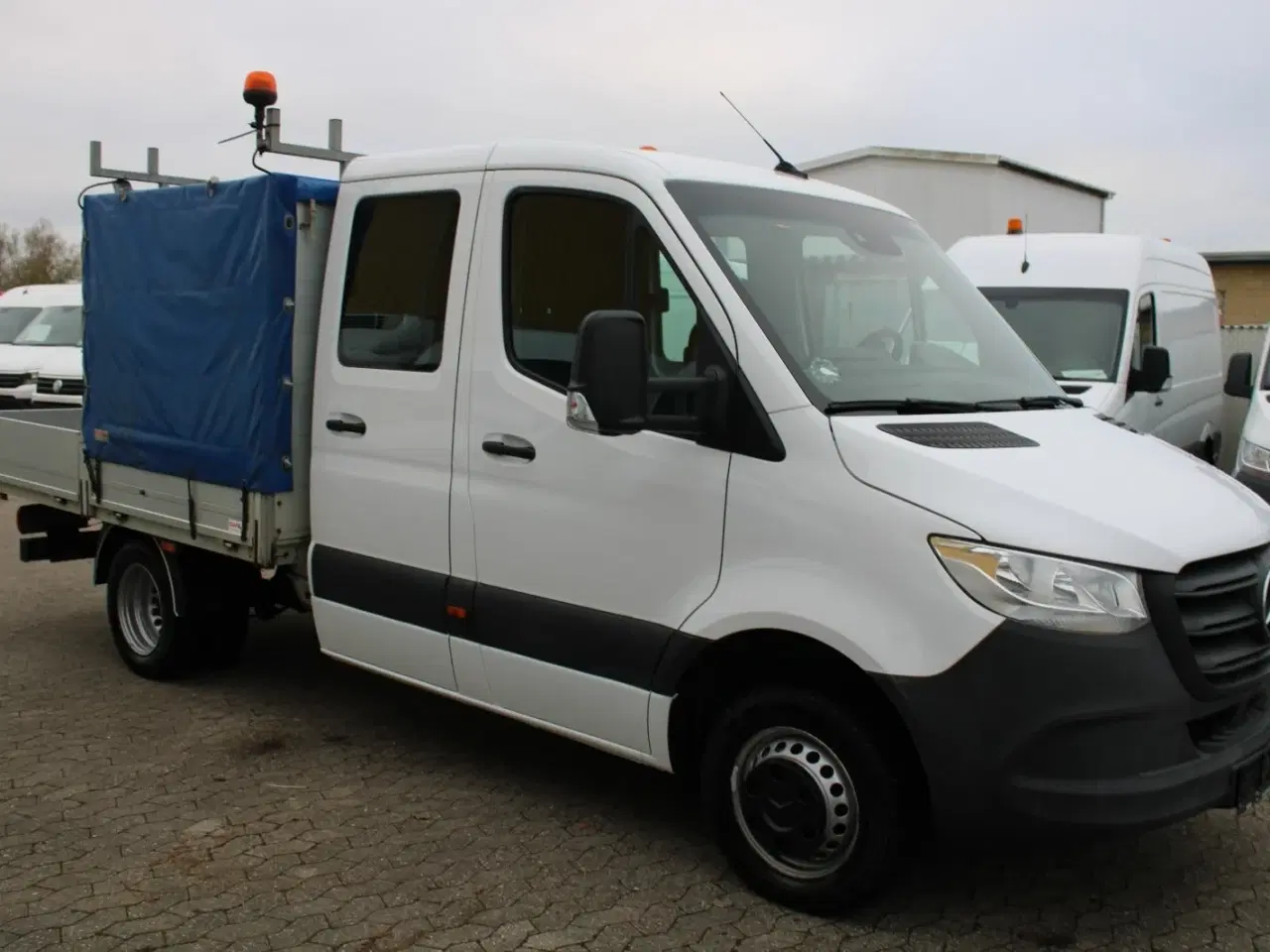 Billede 2 - Mercedes Sprinter 516 2,2 CDi A2 Mandskabsvogn m/lad RWD