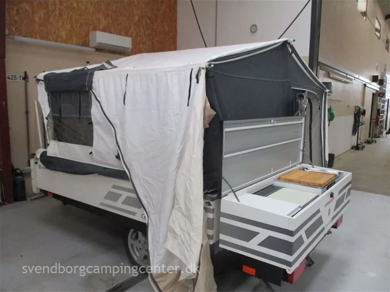 Billede 5 - 2009 - Combi-Camp Country   Perfekt til eb-bilen.