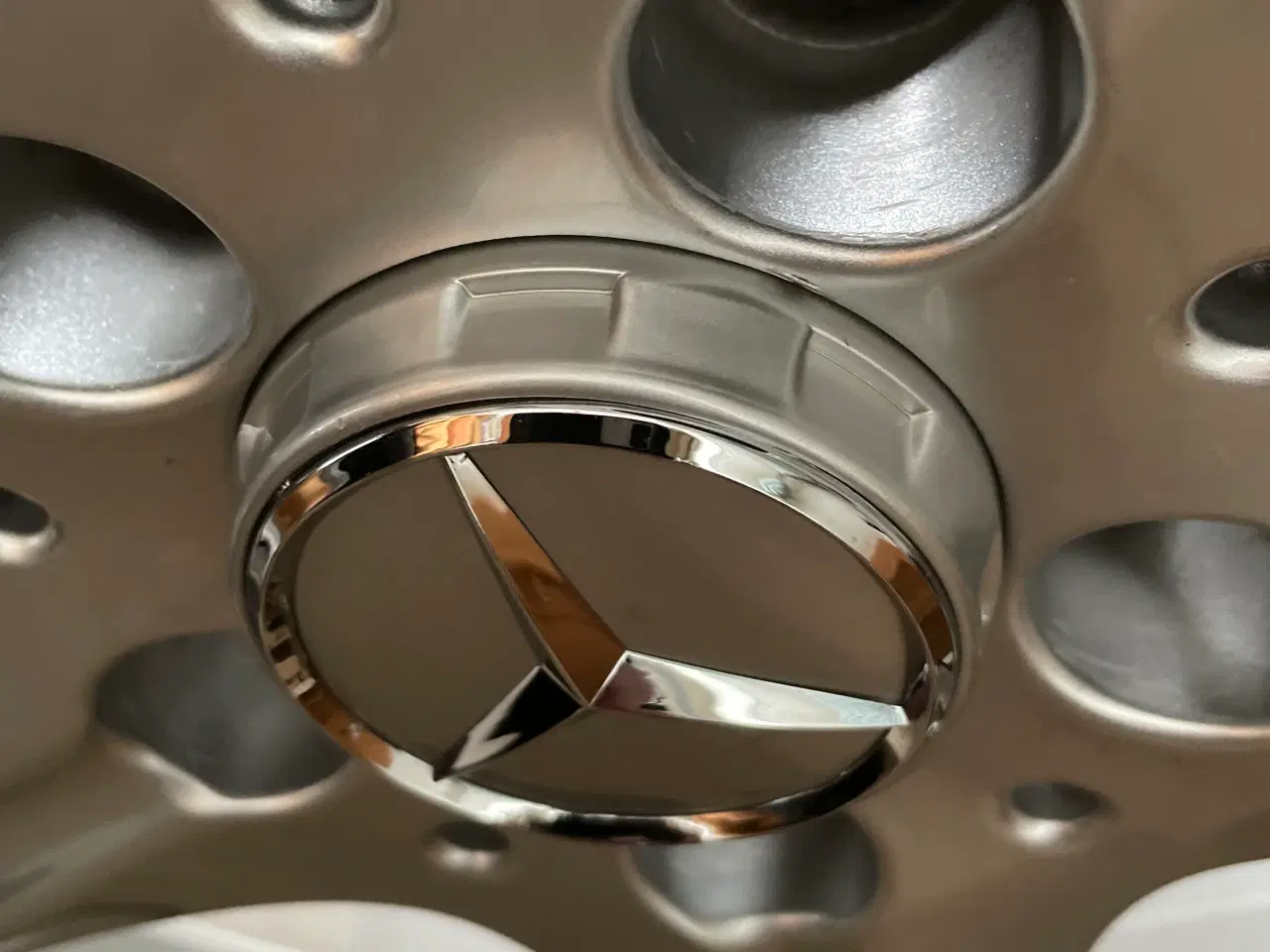 Billede 2 - Centerkapsel speciel model til Mercedes 75mm