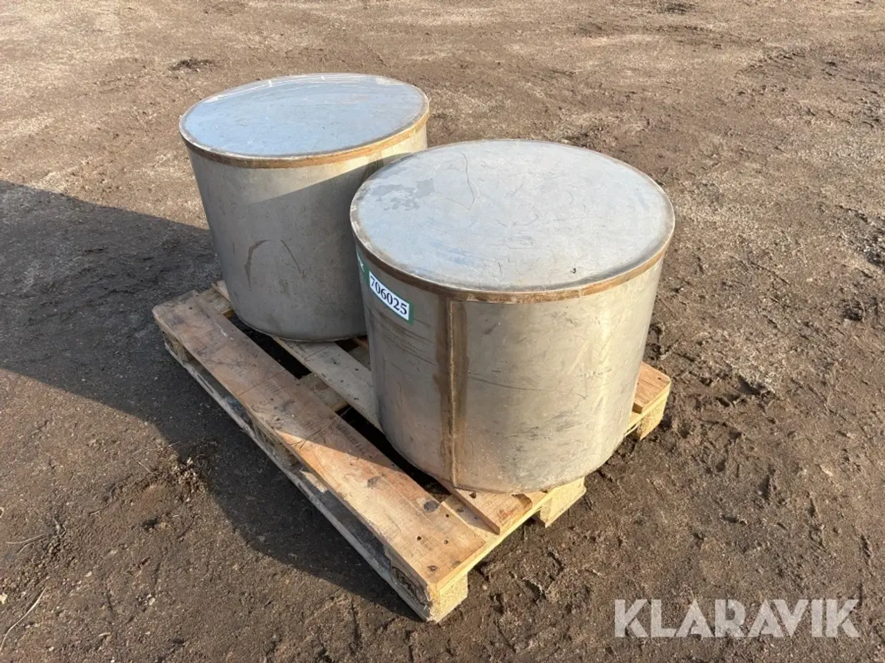 Billede 3 - Rustfri kar har været brugt til afsyring