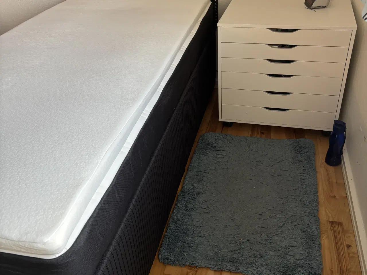 Billede 3 - Kontinental seng med madras og top madras 90x200  