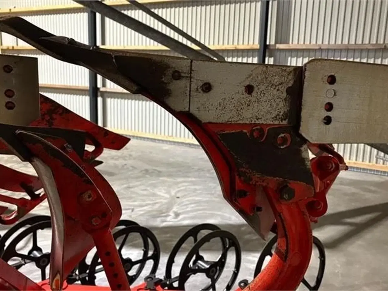 Billede 12 - Kuhn Varimaster L Med pakker på - plovet 500 ha