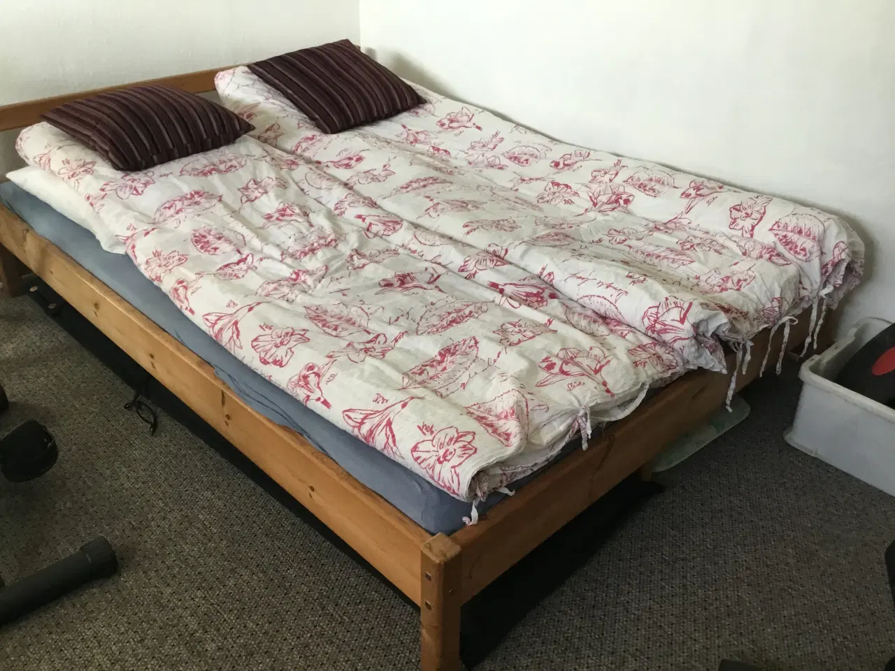 Billede 1 - Trekvartseng med madras