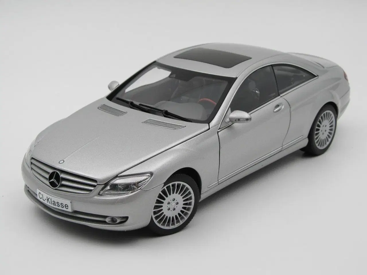 Billede 2 - AUTOart - 2007 Mercedes CL 500 1:18 