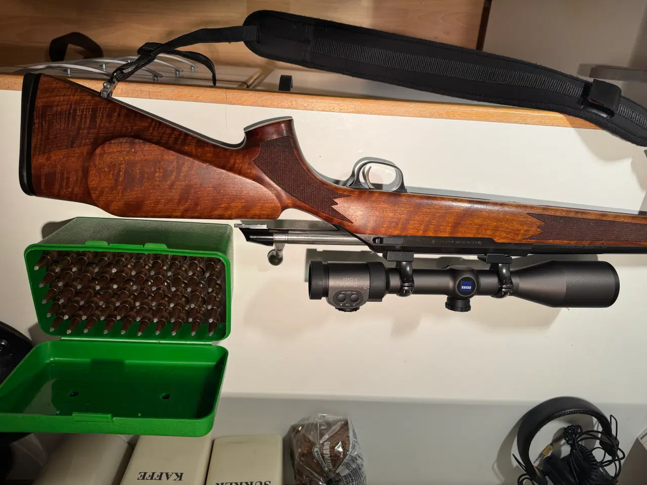 Billede 2 - Tikka 690 Lux i 338 Win. Mag SOLGT