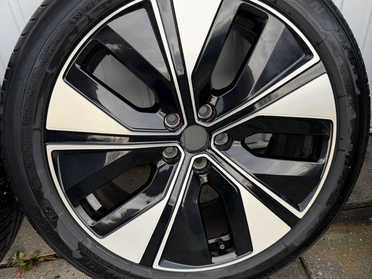 Billede 4 - Polestar 2 19" fælge