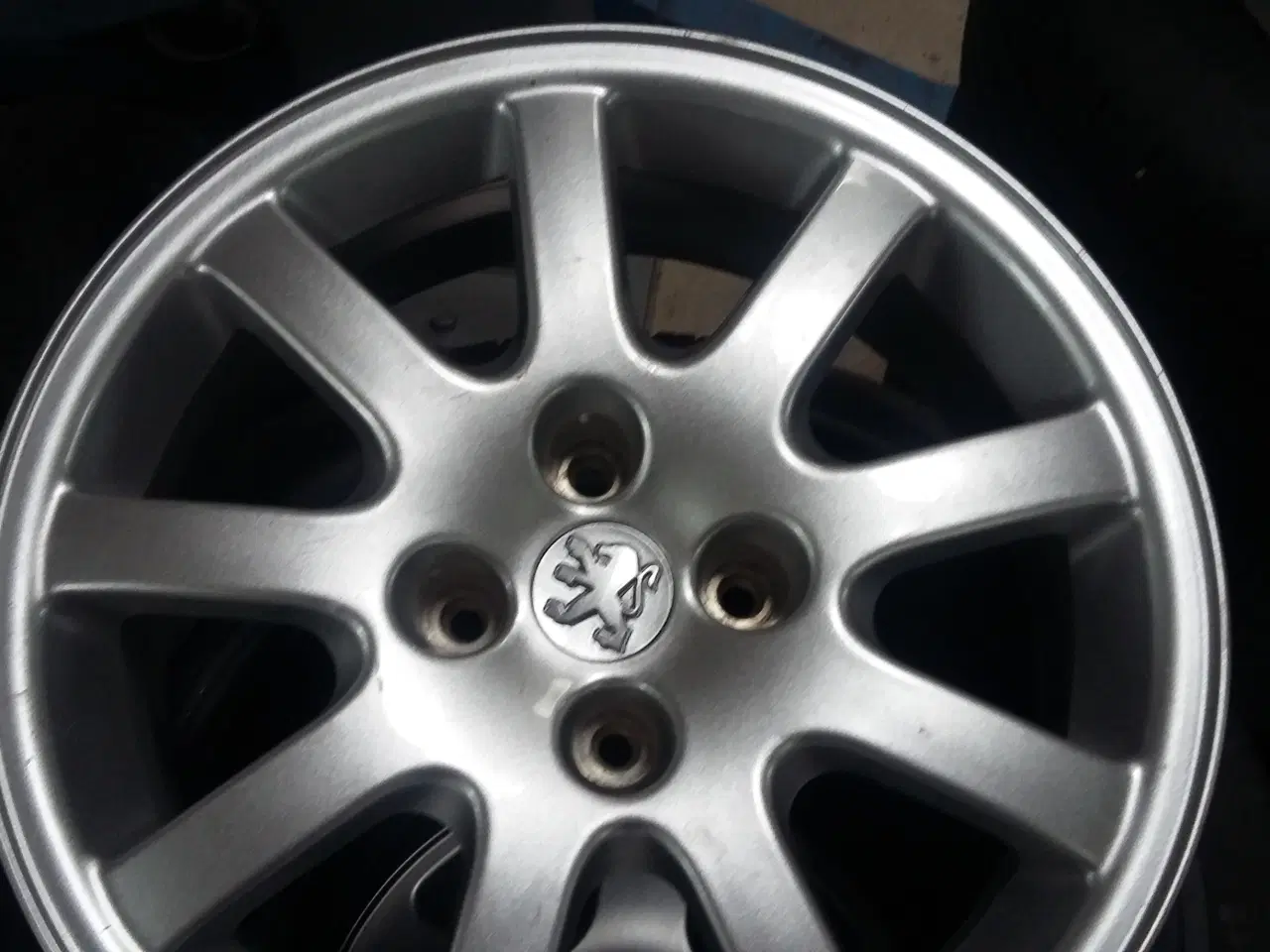Billede 1 - Peugeot / Citroen alufælg.