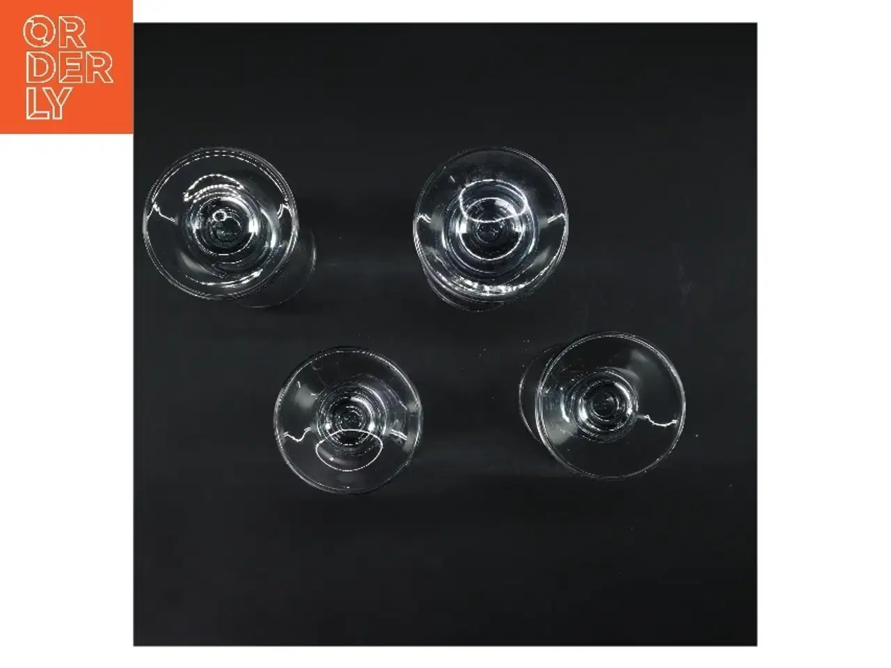 Billede 2 - Sæt af 4 Ideelle vinglas (str. 4 stk Ø 6,5 cm længde 17,5 cm)