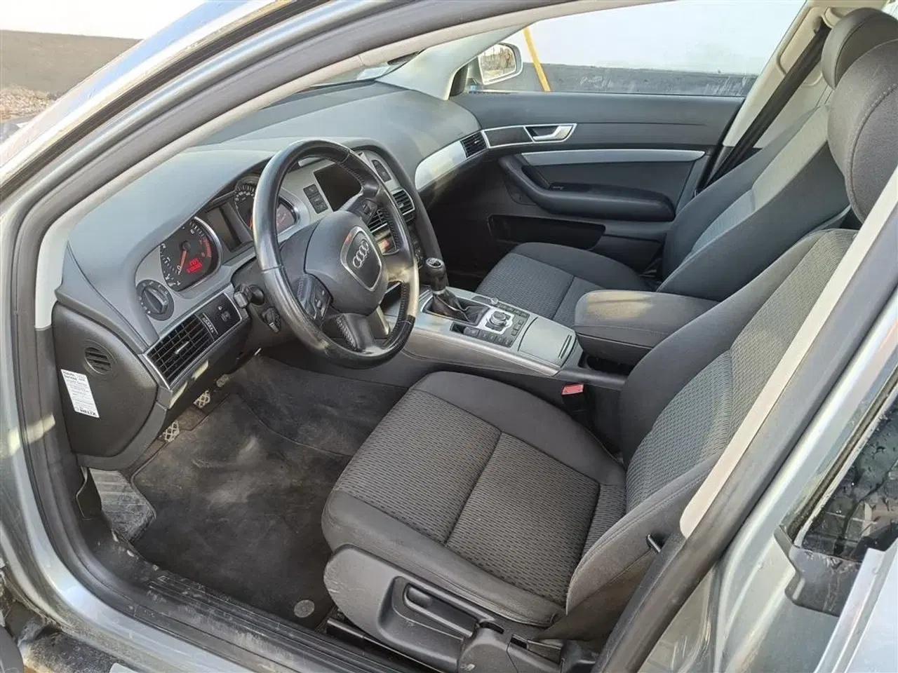 Billede 5 - Audi A 6. 2,4  2 stk. (Momsfri)
