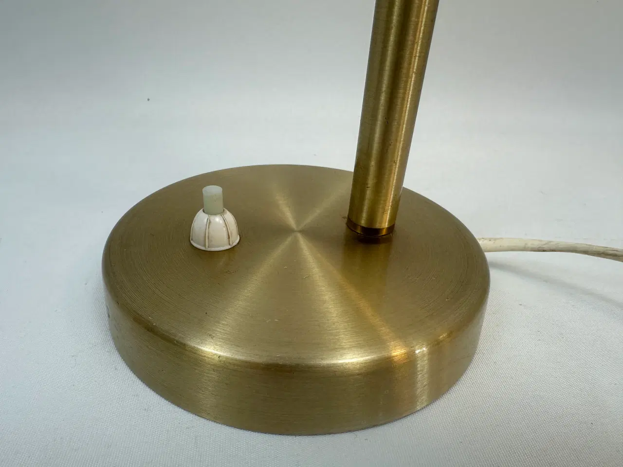 Billede 2 - Skrivebordslampe / bordlampe i messing (retro)