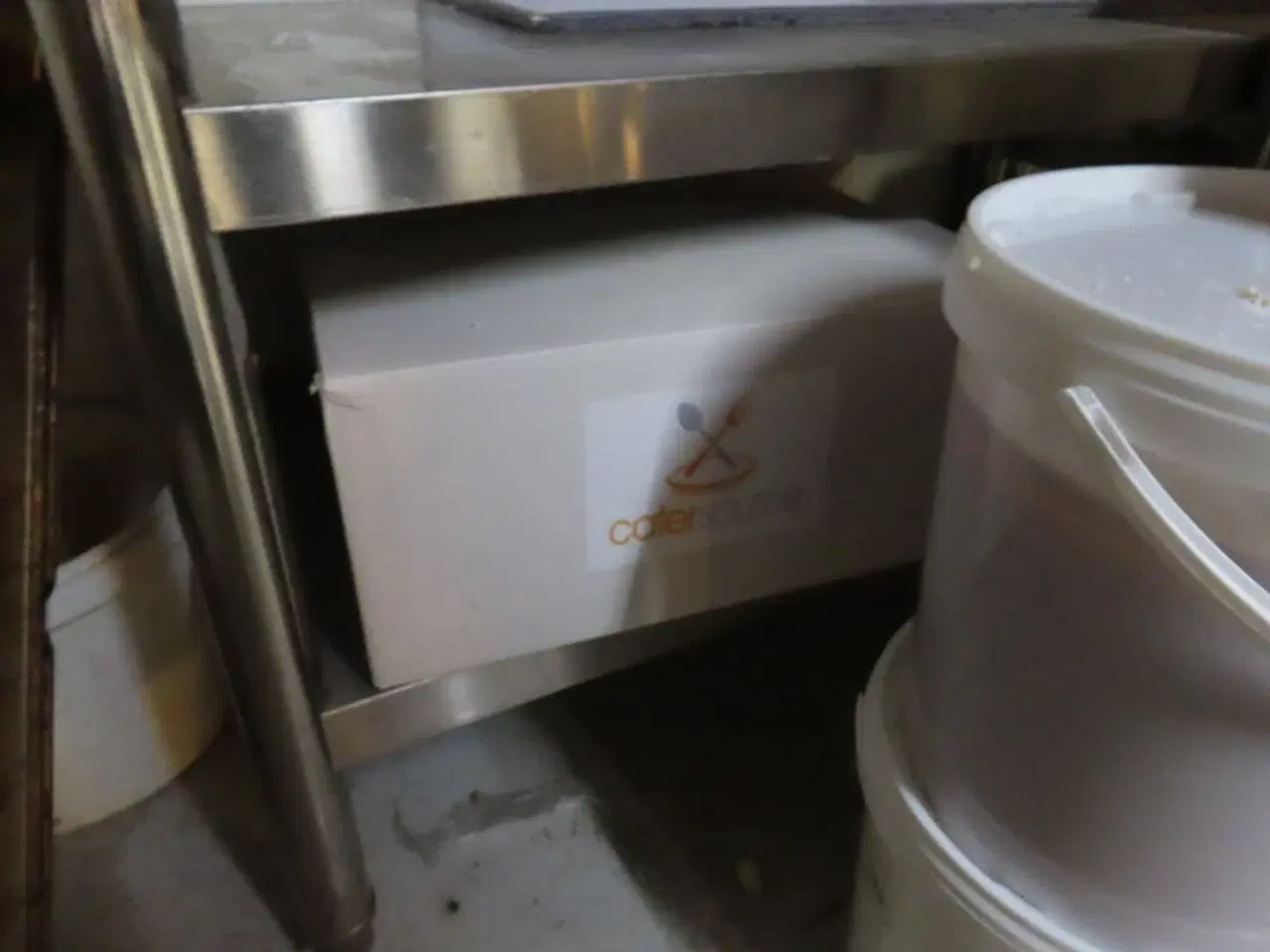 Billede 23 - Div. reoler med indhold