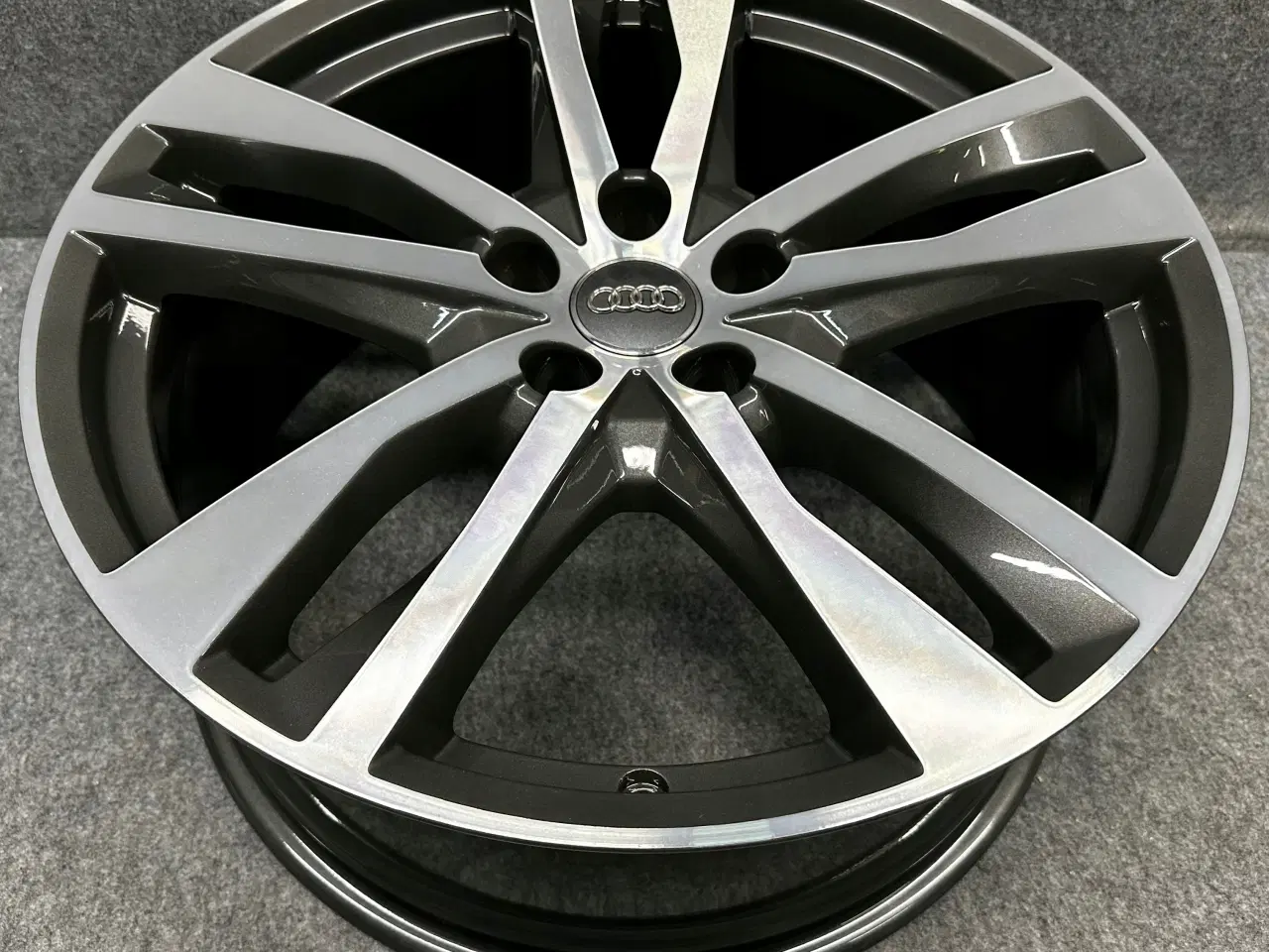 Billede 1 - AUDI A6 C8 4K 4K0 19 8.5" x 19" 5x112 ET 40