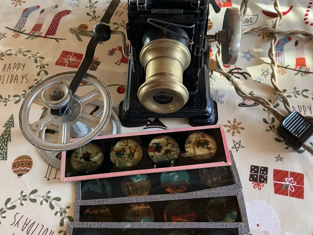 Billede 1 - Gammel blikfilms projektor 