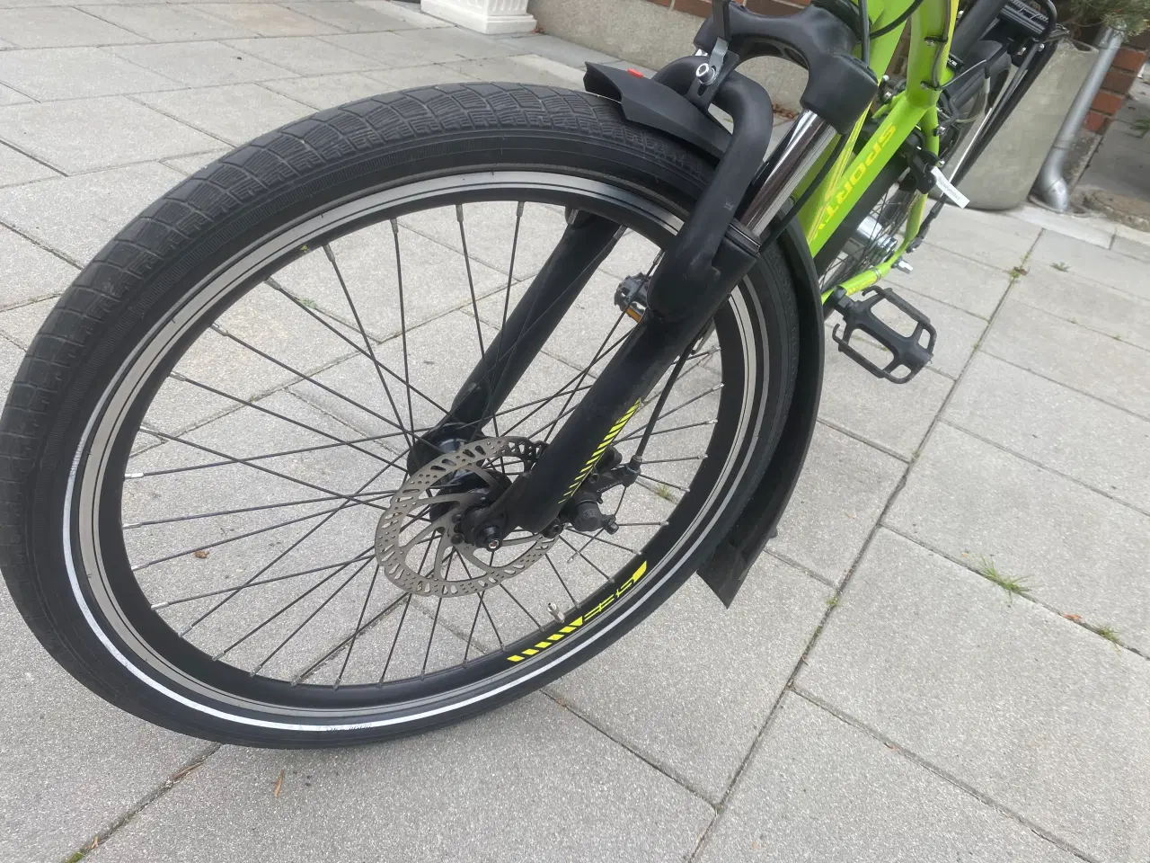 Billede 12 - Købt til 5399 kr 🤑 24 tommer FED model 