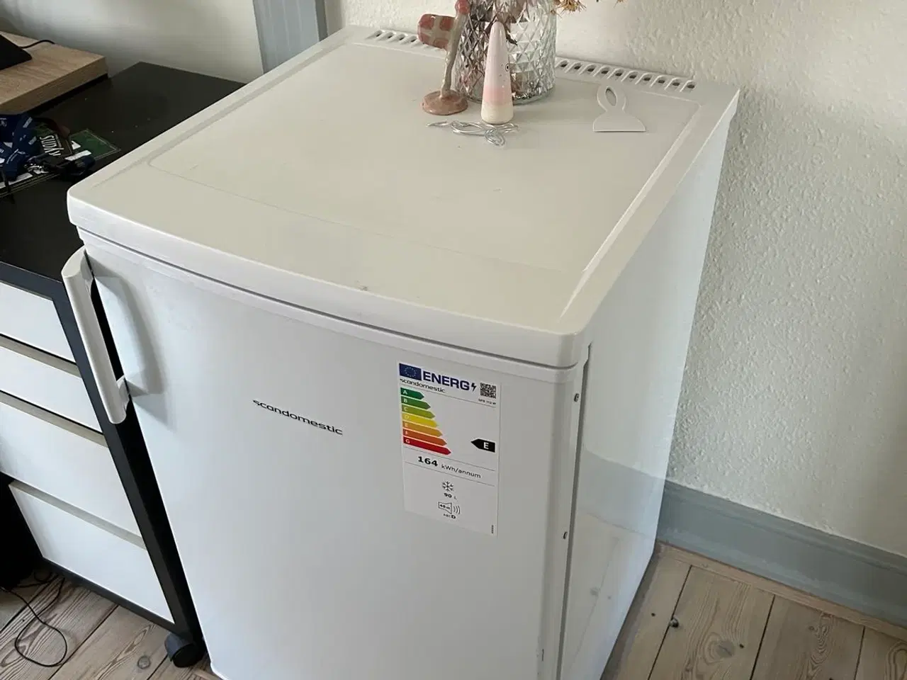 Billede 2 - Lille fryser fra Scandomestic inkl. drypbakke