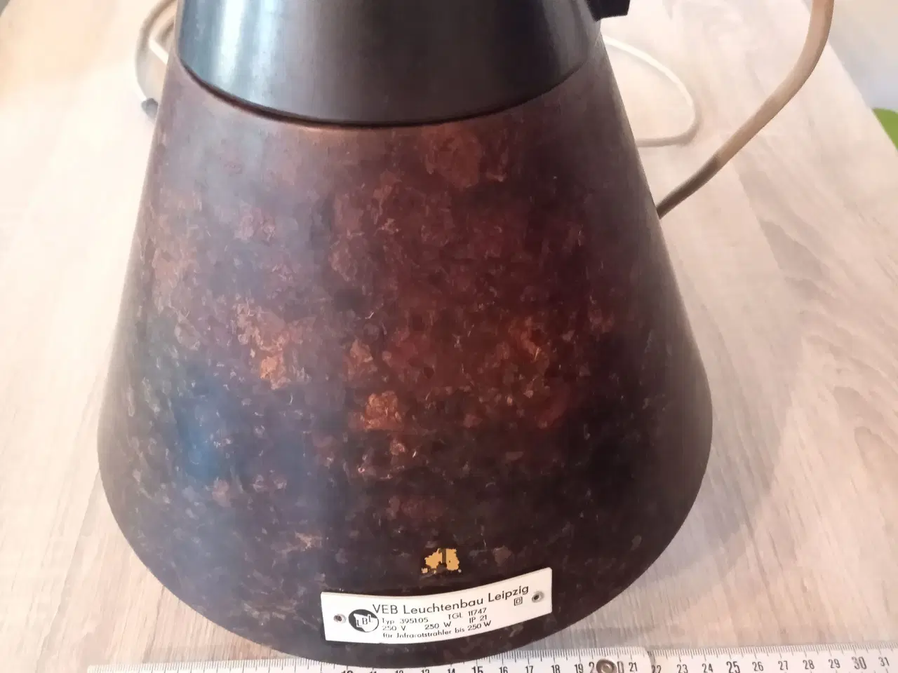 Billede 1 - Utrolig flot bakelit lampe fra Det gamle DDR
