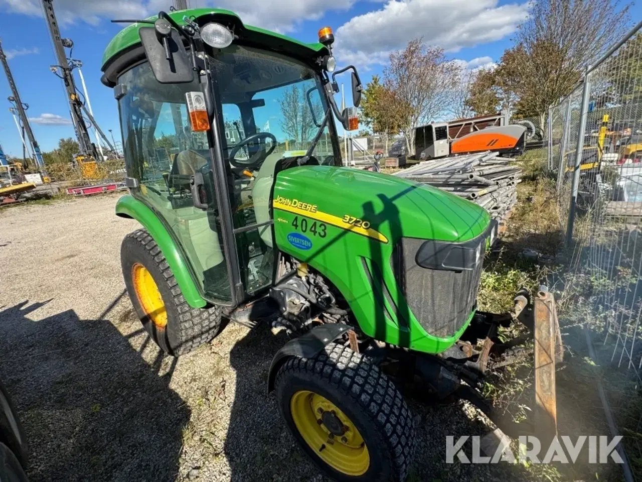 Billede 4 - Traktor John Deere 3720 kompaktraktor med førerhus