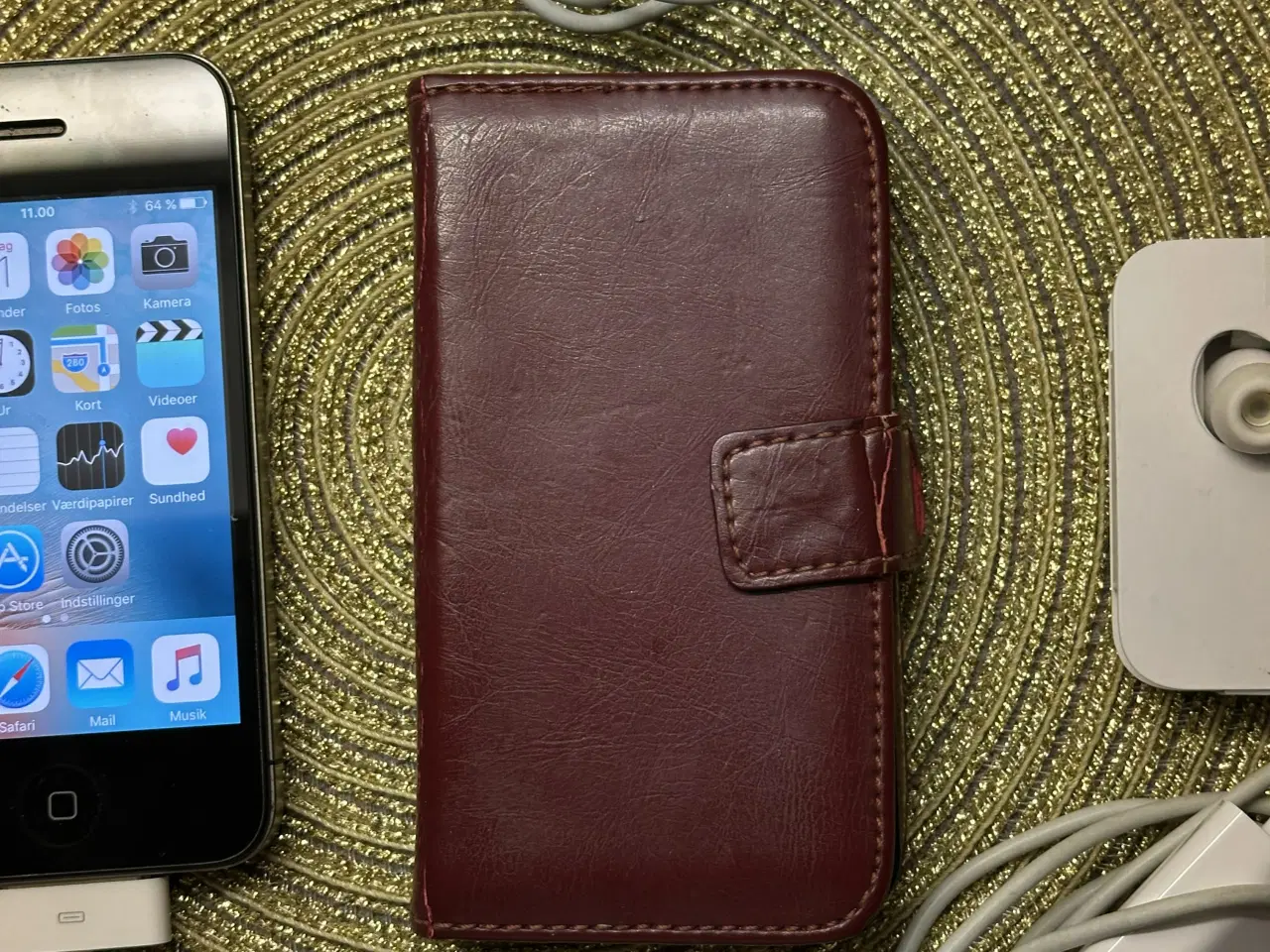 Billede 4 - Velholdt og velfungerende      iPhone 4S