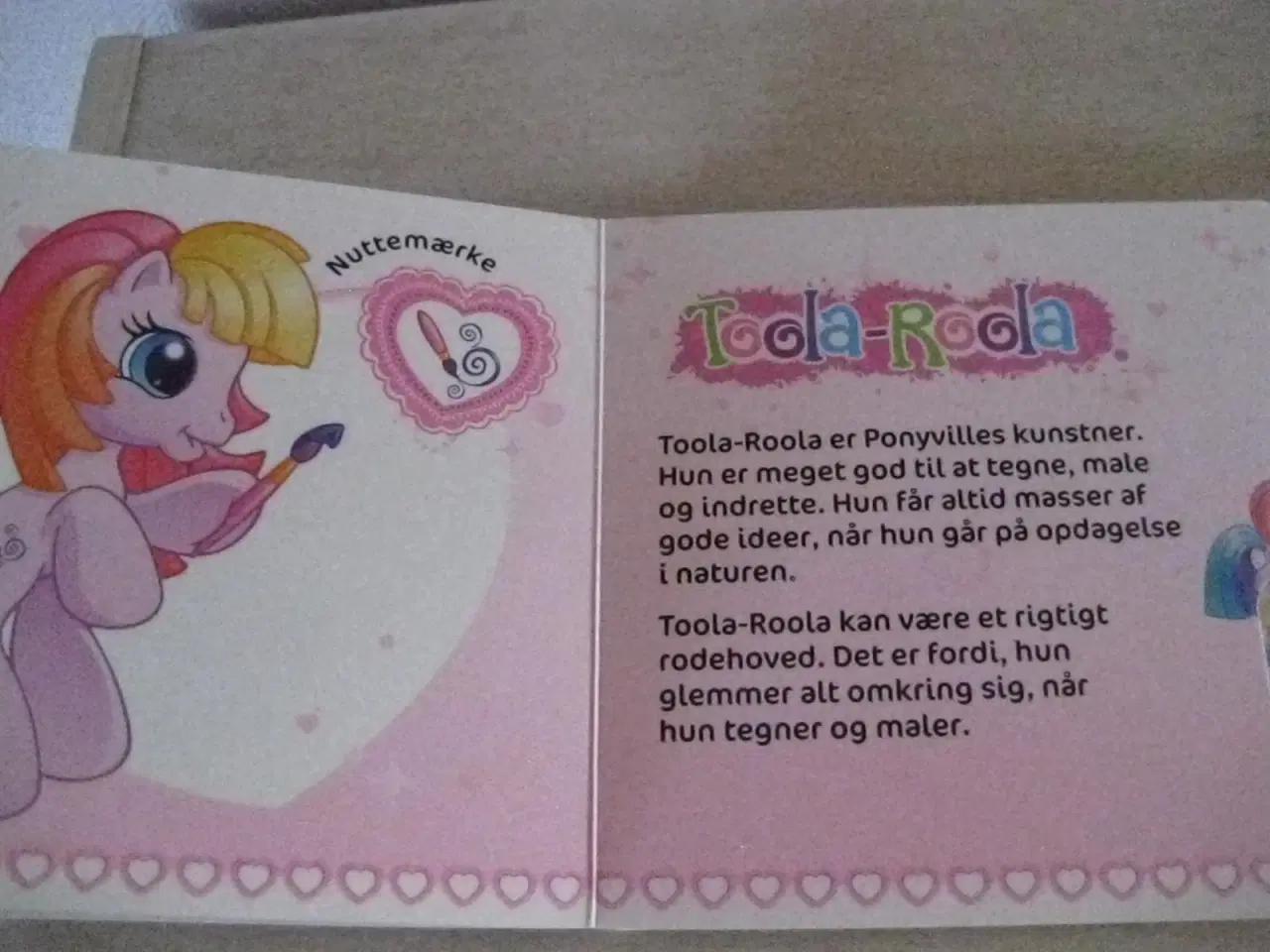 Billede 5 - My Little Pony bog - tykke sider ;-)