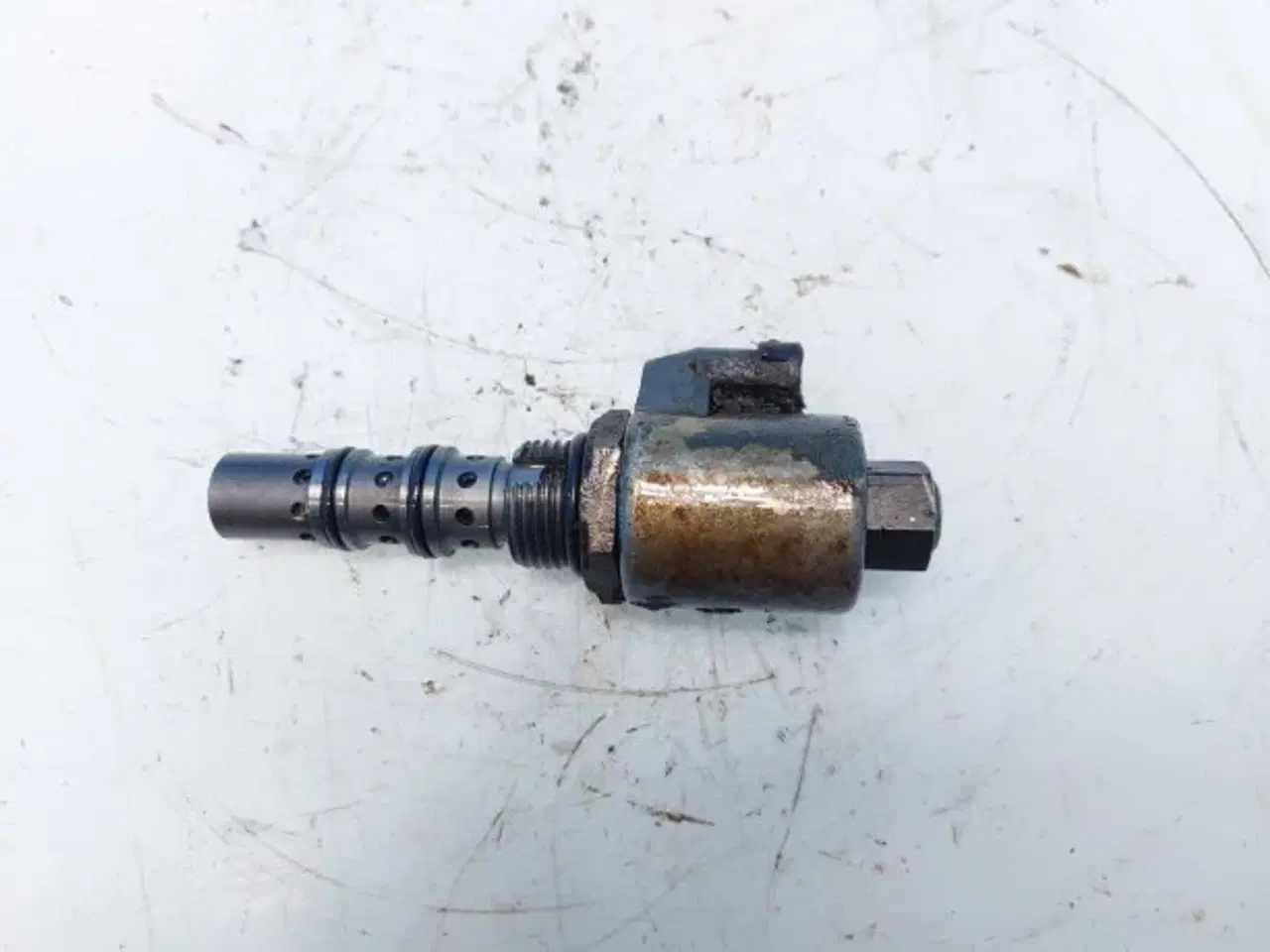 Billede 10 - New Holland /Case  Elektrisk ventil 5168054