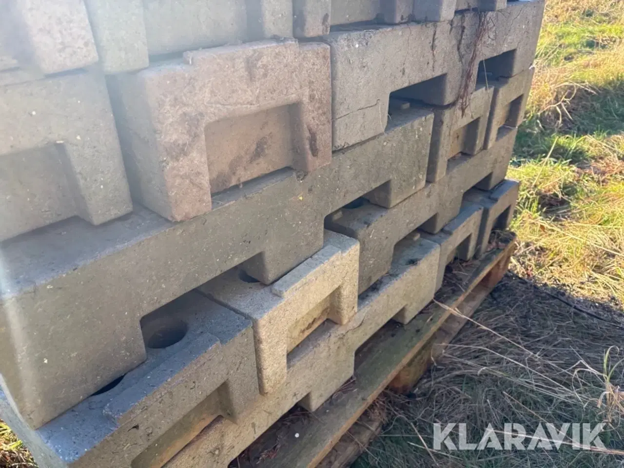 Billede 10 - Fødder til byggehegn Heras