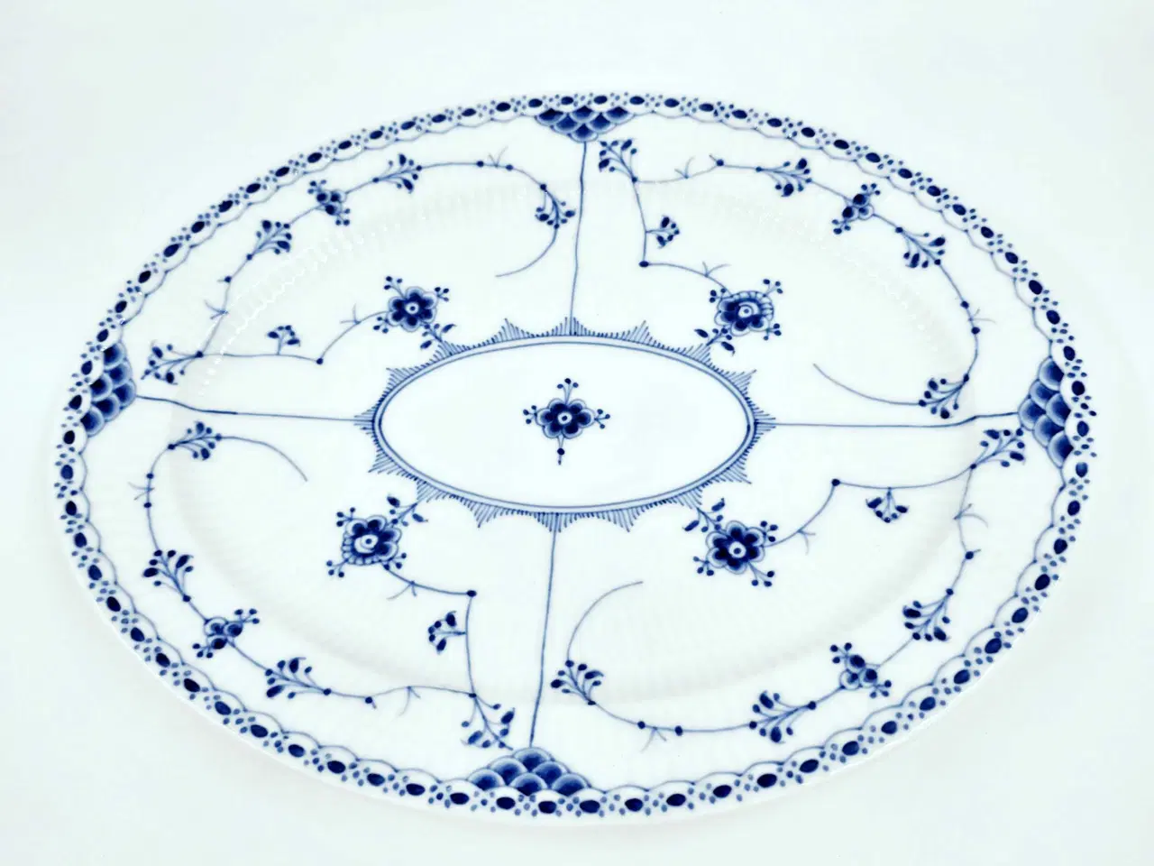 Billede 8 - Musselmalet Halvblonde ovalt fad Porcelæn 