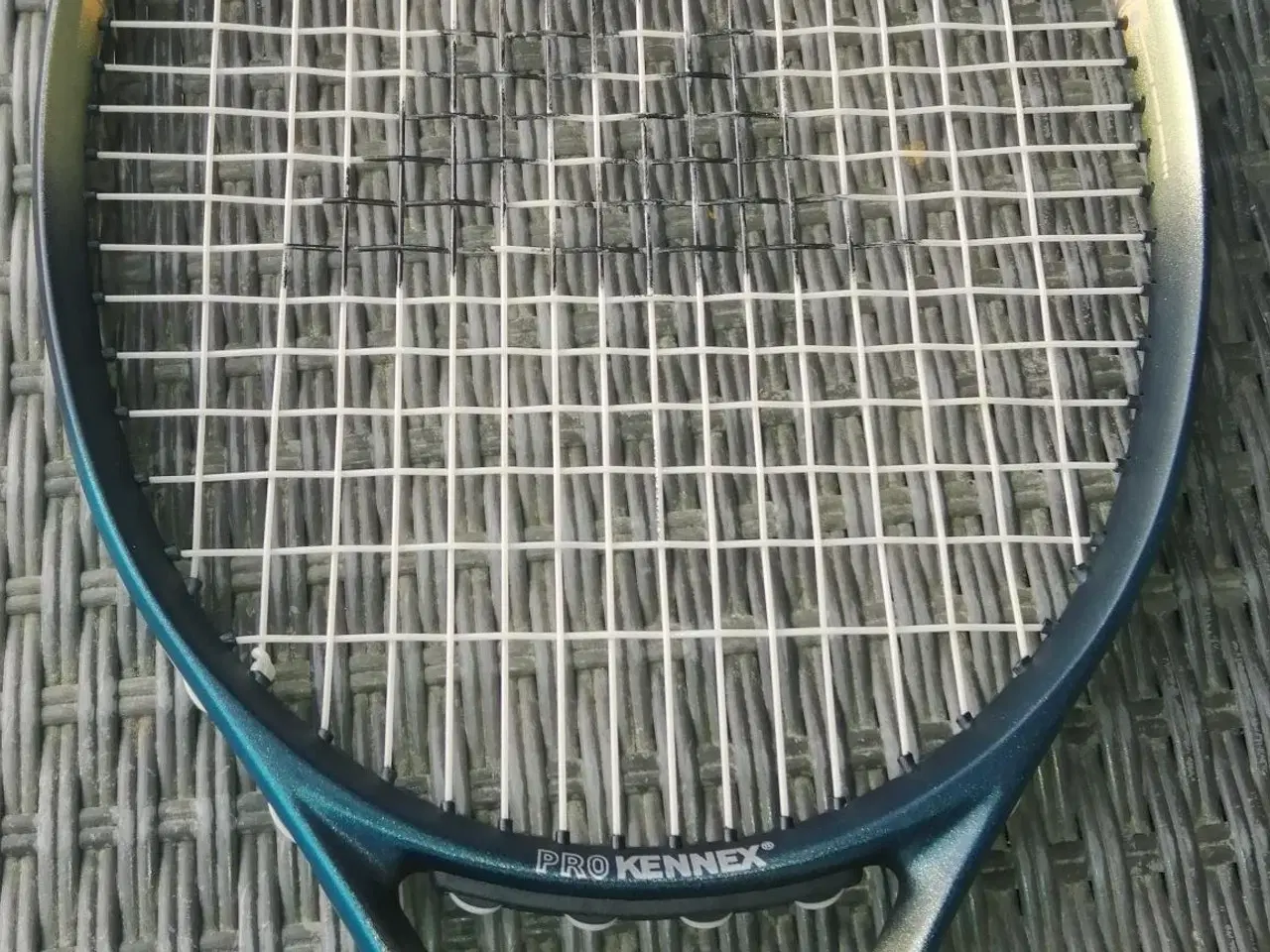 Billede 2 - PRO KENNEX INFINITY GRAPHITE, STR. 3, I FLOT STAND