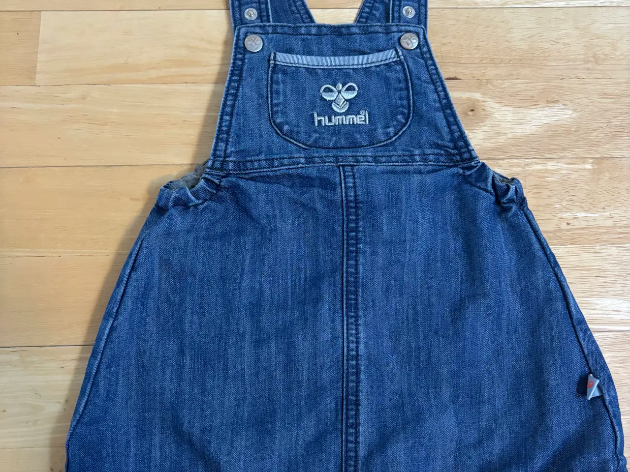 Billede 1 - Hummel denim kjole str. 86