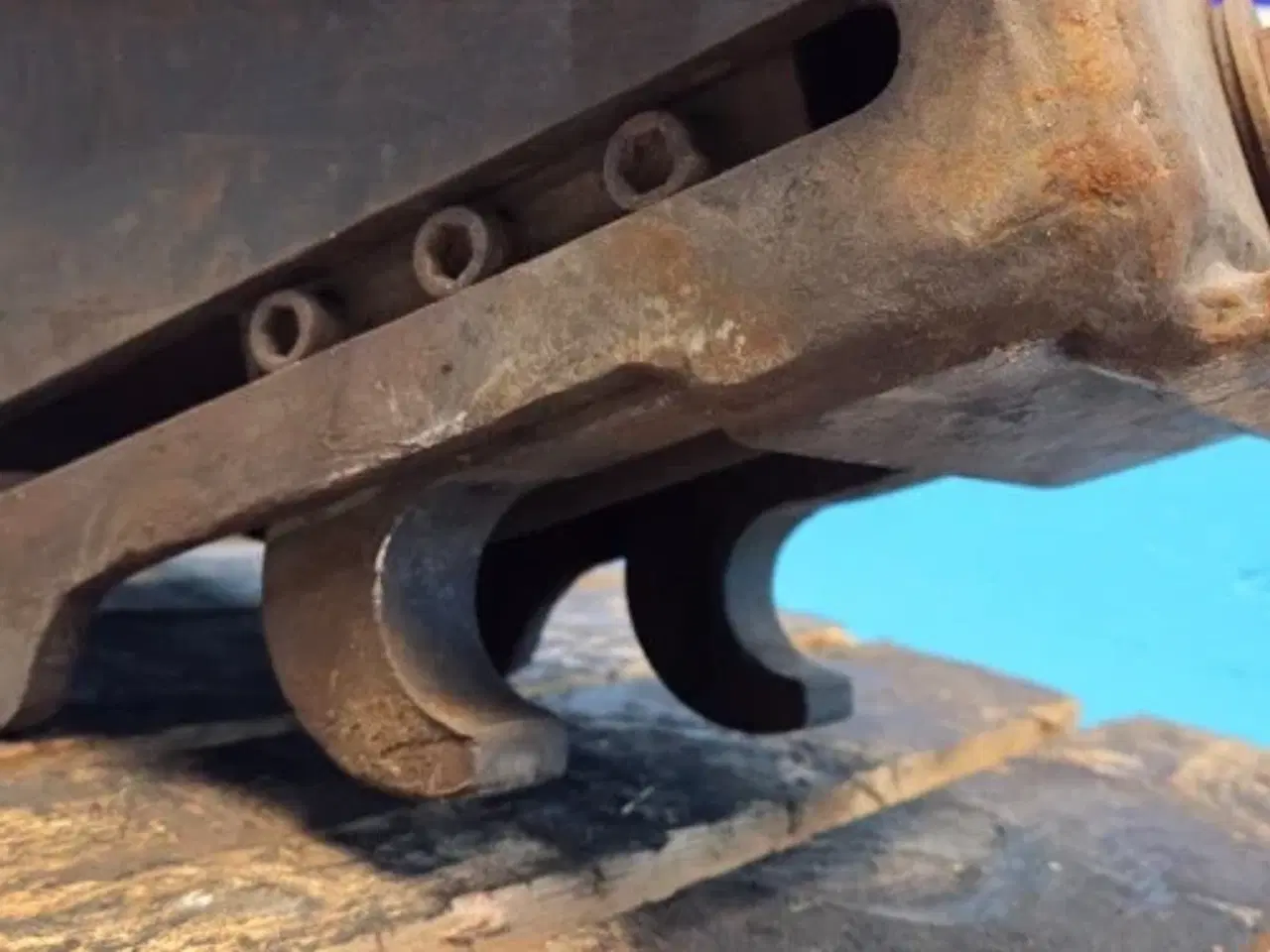 Billede 3 - New Holland LB115B Hurtigskift 85801542