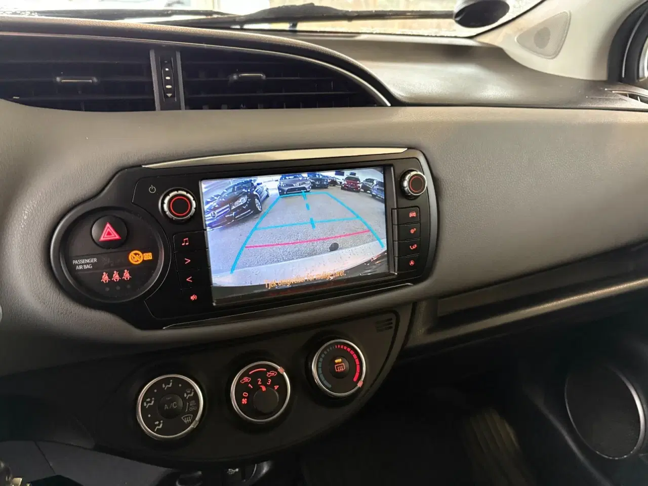 Billede 10 - Toyota Yaris 1,0 VVT-i T2 Komfort