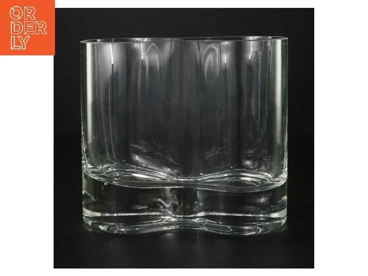 Billede 1 - Tung glasvase (str. 17x19,5 cm)