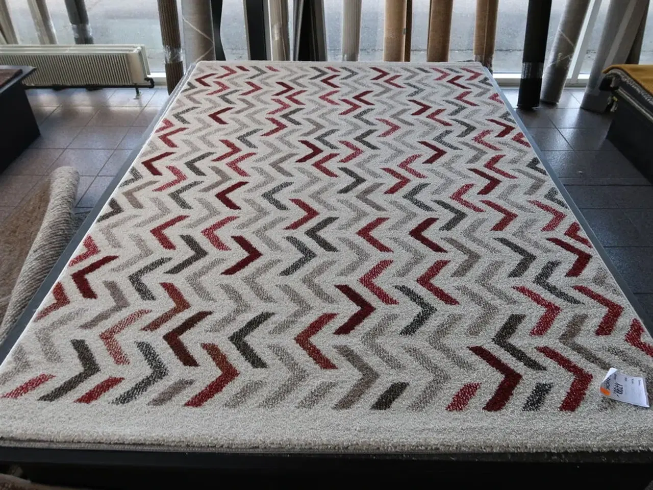 Billede 1 - Gulvtæppe CASINO Synt