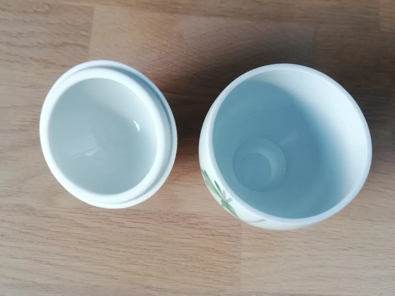 Billede 3 - Royal Copenhagen Påskeæg med akelejer