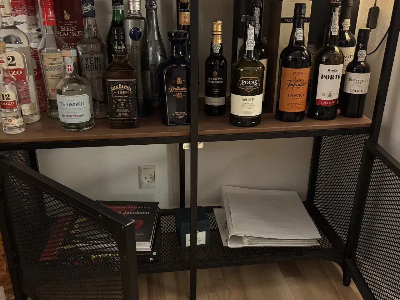 Billede 3 - Ikea reol sort