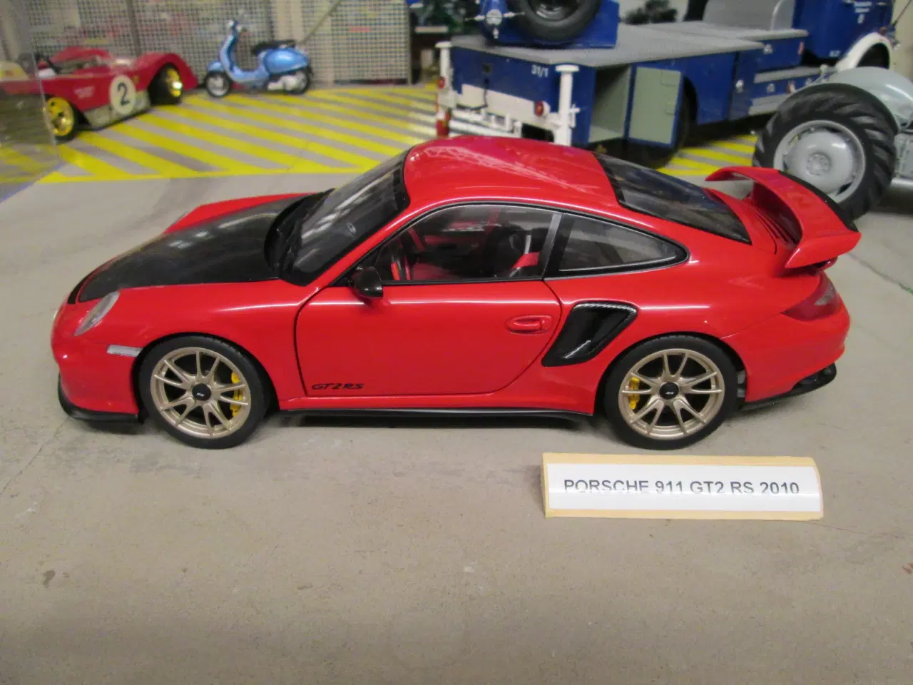 Billede 1 - Modelbil 1:18  Porsche 911 GT2 RS Auto-art